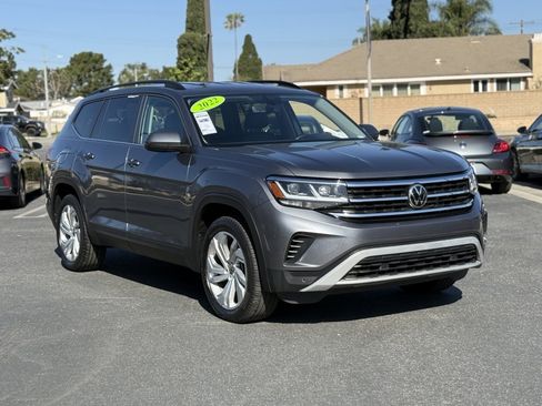 Used 2022 Volkswagen Atlas SE image 1