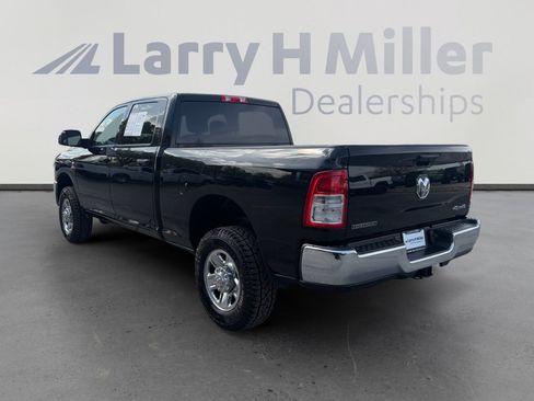 Used 2022 RAM 2500 Big Horn w/ Cold Weather Group image 3