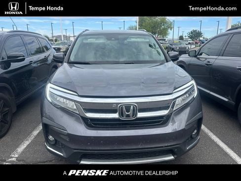 Used 2020 Honda Pilot Touring image 1