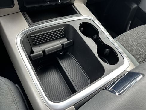 Used 2020 RAM 1500 Classic SLT w/ Luxury Group image 24