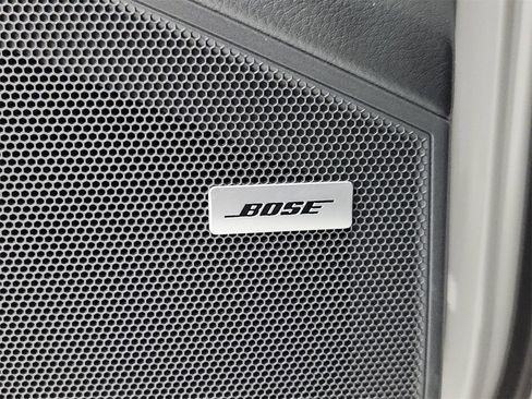 Used 2024 Porsche Cayenne image 36