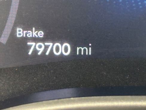 Used 2023 Chrysler Pacifica Touring-L FWD image 27