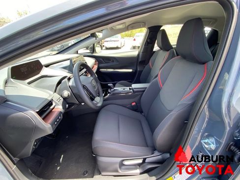 New 2026 Toyota Prius Plug-In Hybrid FWD image 25
