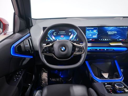 Used 2025 BMW X3 xDrive30i image 11