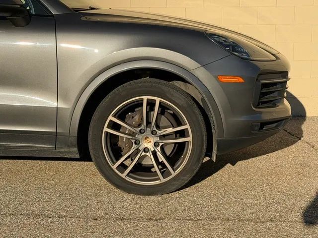 Used 2020 Porsche Cayenne AWD/4WD image 31