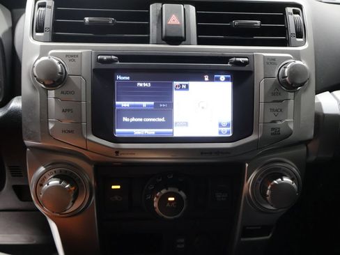 Used 2019 Toyota 4Runner SR5 AWD/4WD image 25