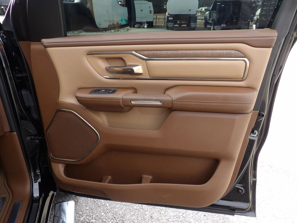 Used 2019 RAM 1500 Limited RWD image 40