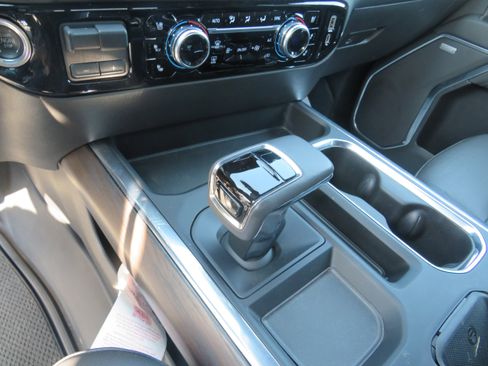 Used 2022 GMC Sierra 1500 SLT w/ SLT Premium Plus Package image 12