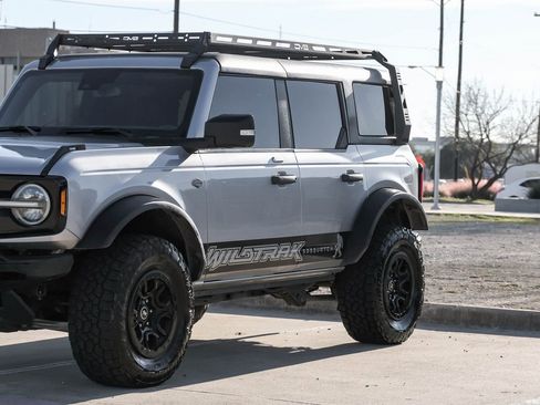 Used 2022 Ford Bronco Wildtrak AWD/4WD image 8