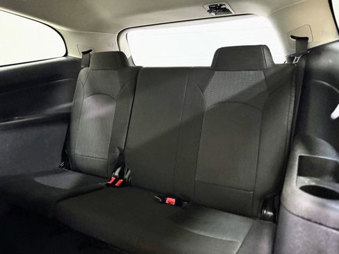 Used 2016 Chevrolet Traverse LT w/ Style and Technology Package image 17