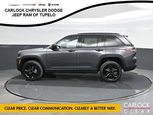 New 2025 Jeep Grand Cherokee Altitude image 7