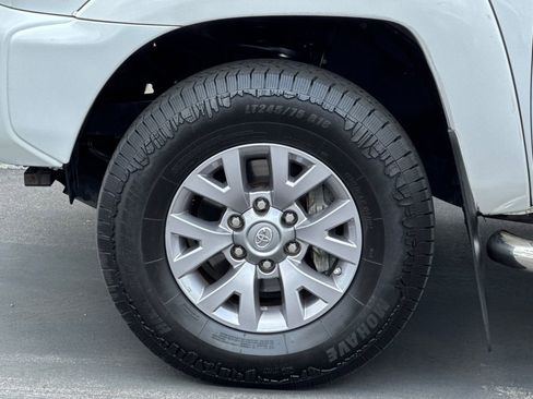 Used 2012 Toyota Tacoma PreRunner w/ SR5 Pkg RWD image 31