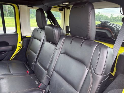Used 2023 Jeep Wrangler Unlimited Rubicon 392 w/ Xtreme Recon 35" Tire Package AWD/4WD image 30