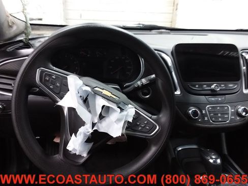 Used 2020 Chevrolet Malibu LT image 10