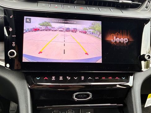 New 2026 Jeep Grand Cherokee Altitude RWD image 9