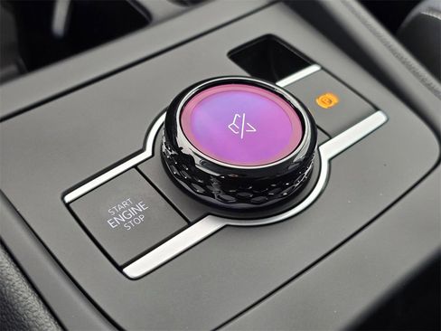 New 2025 Volkswagen Tiguan SE image 14