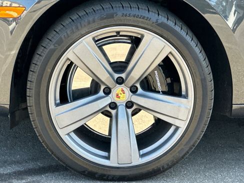 Certified 2023 Porsche Macan GTS AWD/4WD image 27