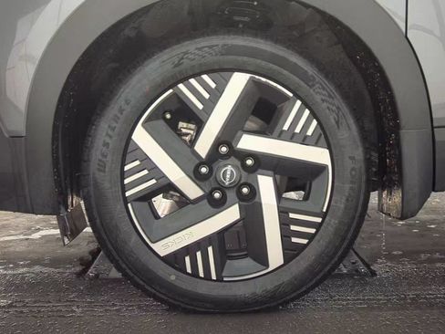 Used 2025 Nissan Kicks SV w/ Charging Package FWD image 22