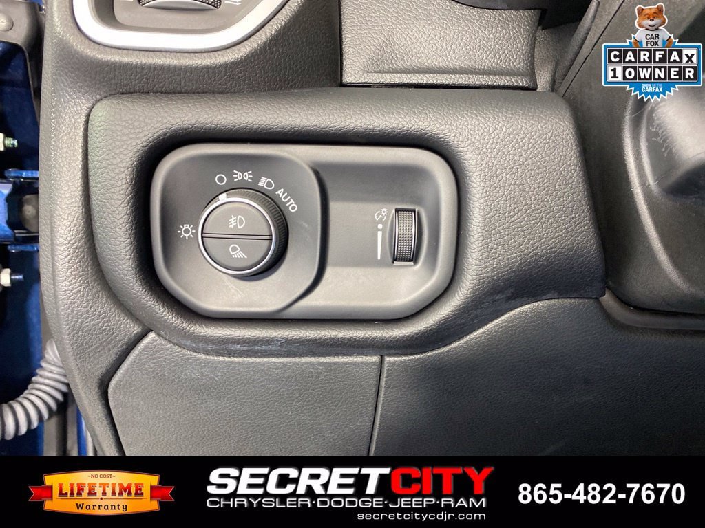 Used 2024 RAM 2500 Big Horn w/ Bed Utility Group AWD/4WD image 13