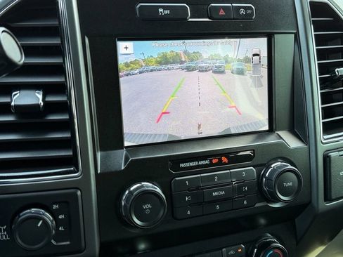 Used 2019 Ford F150 XLT w/ Equipment Group 302A Luxury AWD/4WD image 24