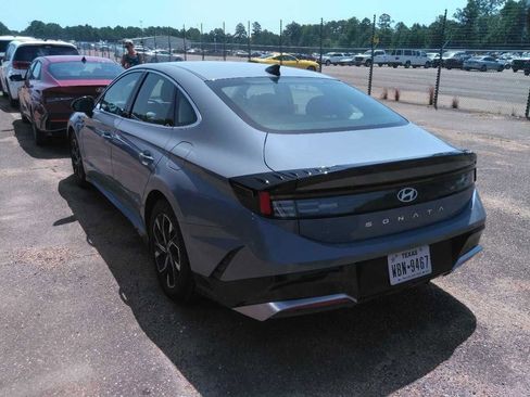 Used 2025 Hyundai Sonata SEL FWD image 2