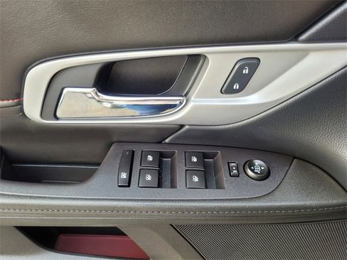 Used 2017 GMC Terrain SLT image 19