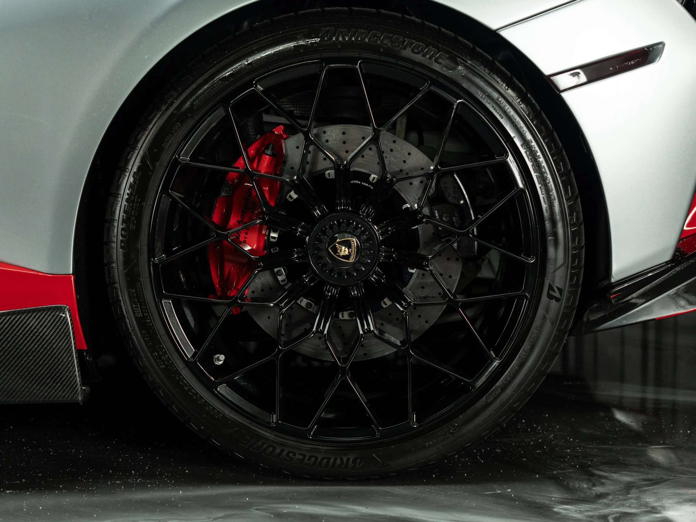 Used 2023 Lamborghini Huracan STO RWD image 12