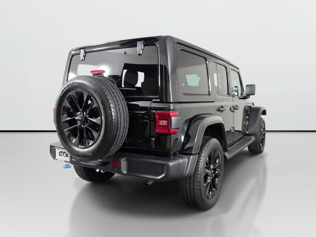 Used 2024 Jeep Wrangler Unlimited Sahara AWD/4WD image 6