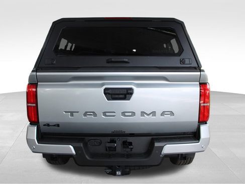 Certified 2024 Toyota Tacoma TRD Off-Road w/ TRD Off Road Premium Package AWD/4WD image 17
