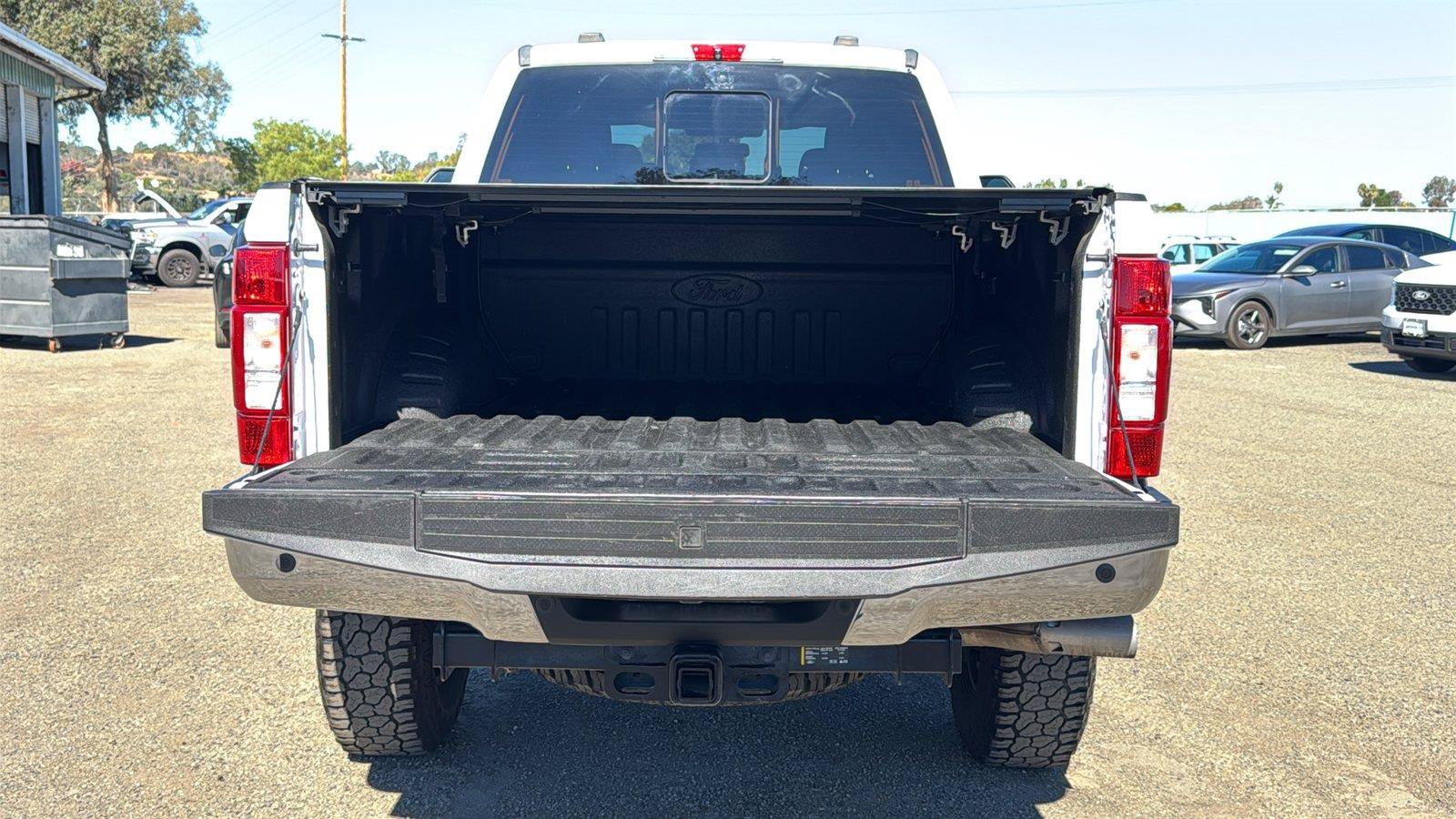 Used 2020 Ford F250 Lariat w/ Tremor Off-Road Package AWD/4WD image 11