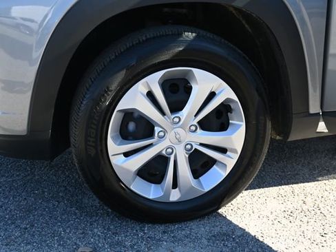 Used 2025 Chevrolet Trax LS image 26