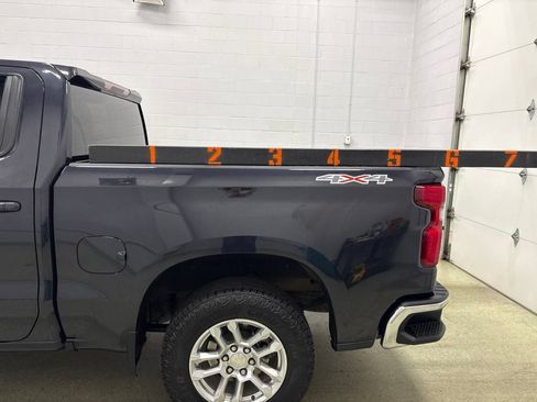 Used 2023 Chevrolet Silverado 1500 LT w/ Protection Package AWD/4WD image 13