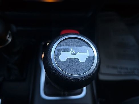 Used 2024 Jeep Wrangler Sport S image 60