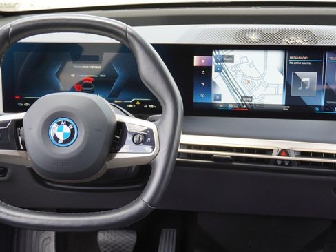 Used 2023 BMW iX M60 AWD/4WD image 28