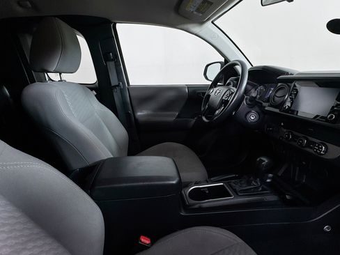 Used 2022 Toyota Tacoma SR image 24
