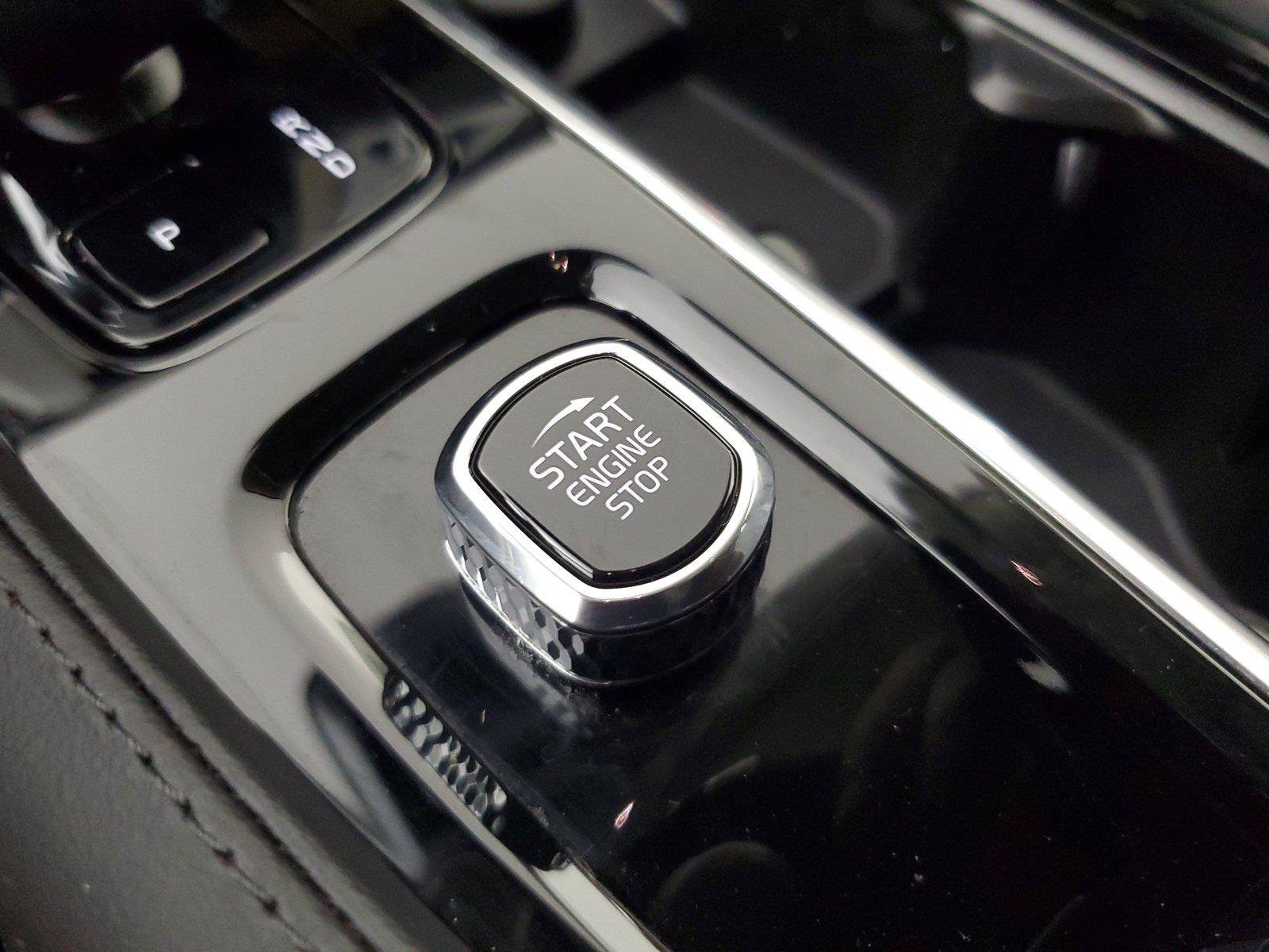 Certified 2023 Volvo XC90 B6 Plus w/ Protection Package Premier AWD/4WD image 34