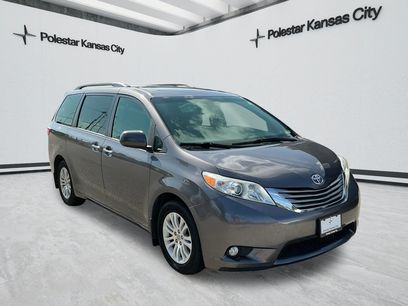 Used 2017 Toyota Sienna XLE
