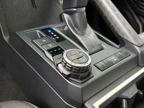 Used 2024 Toyota Tacoma TRD Off-Road image 23