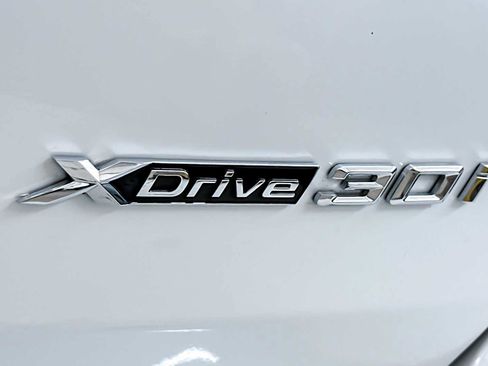 Used 2023 BMW X3 xDrive30i w/ Premium Package image 28