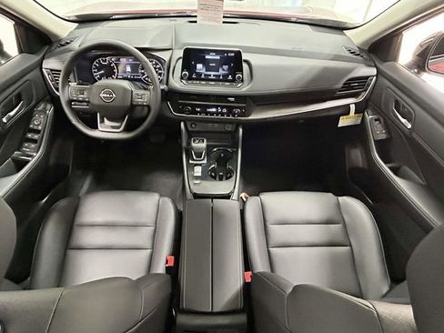 New 2026 Nissan Rogue SV FWD image 10