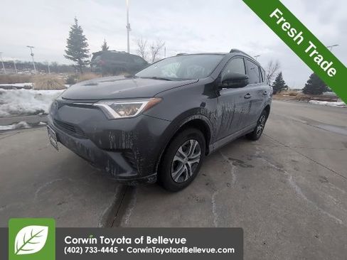 Used 2017 Toyota RAV4 LE w/ Carpet Mat Package image 8