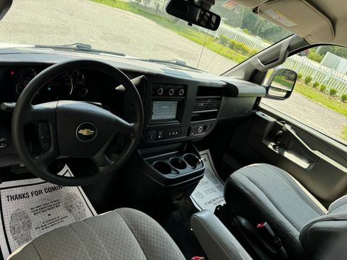 Used 2019 Chevrolet Express 3500 LT w/ LT Preferred Equipment Group RWD image 37