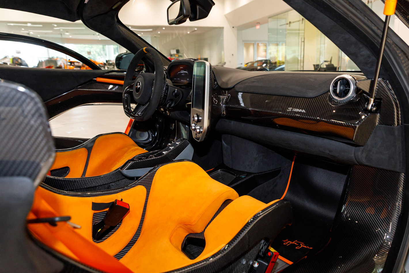 Used 2019 McLaren Senna RWD image 63