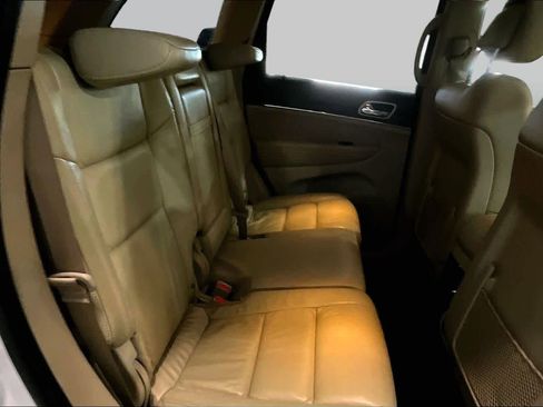 Used 2021 Jeep Grand Cherokee Limited AWD/4WD image 20