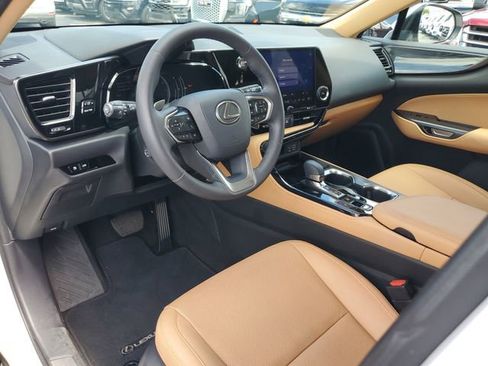 Used 2024 Lexus NX 250 FWD image 17
