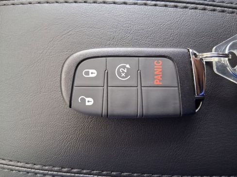 New 2026 Jeep Compass Latitude image 30