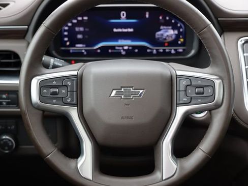 Used 2023 Chevrolet Tahoe Z71 w/ Luxury Package AWD/4WD image 30
