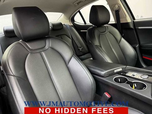 Used 2022 Genesis G70 2.0T image 20