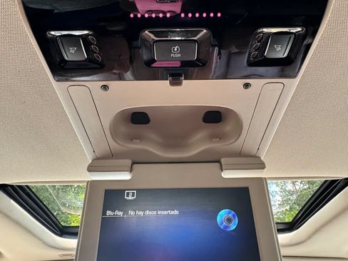 Used 2016 Cadillac Escalade Premium AWD/4WD image 21