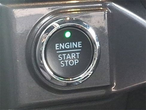 Used 2023 Ford F150 XLT image 24